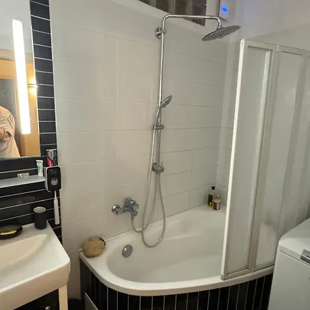 Parkside Modern Haven In Appartement