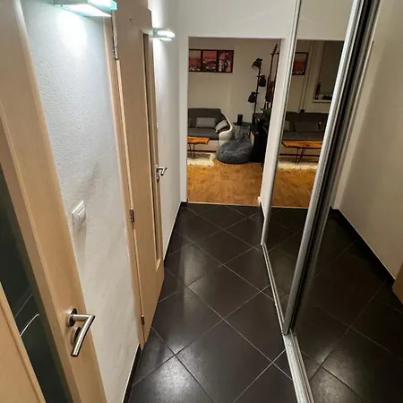 Parkside Modern Haven In Appartement